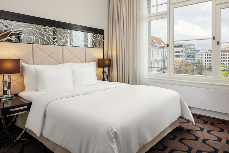 Bedroom 3, Roomers Berlin Steinplatz, Autograph Collection, Berlin