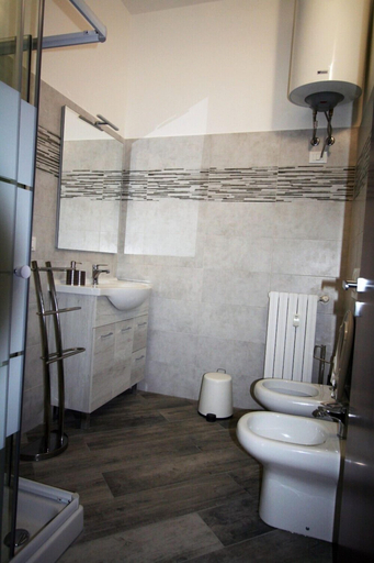 Bathroom 5, sansirofiera rooms, Milano