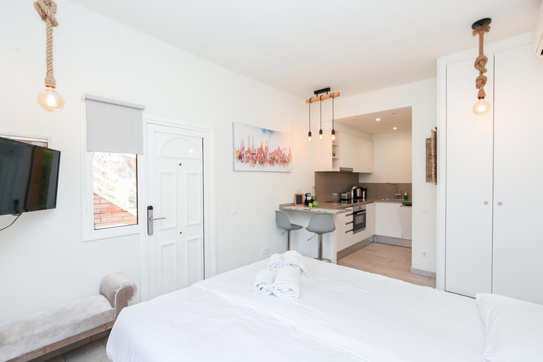Bedroom 3, Rambla de Marisol Apartments, Barcelona