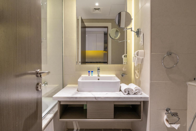 Others 4, Vacay Lettings - Damac Prive studio, Dubai