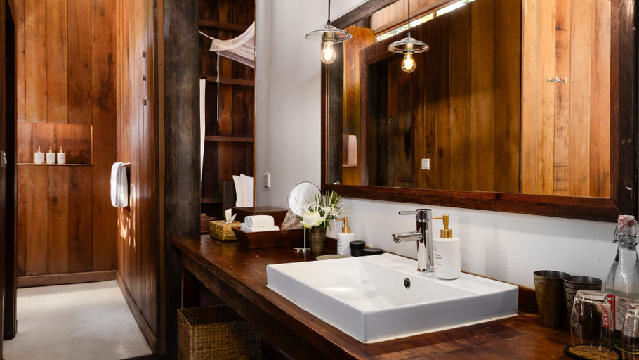 Bathroom 5, Sala Lodges, Siem Reap