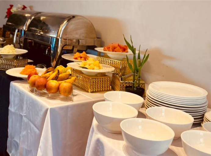 Food & Drinks 5, VENDOME Hotel, Wouri