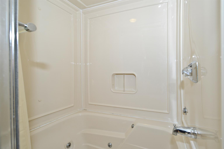 Bathroom, Americas Best Value Inn Phillipsburg, Warren