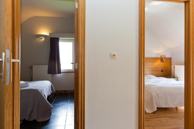 Bedroom 2, Aparthotel Le Manoir du Capitaine, Hainaut