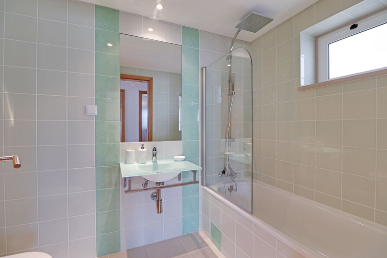 Bathroom, Tavira Formosa BAY 1 by Homing, Alcoutim