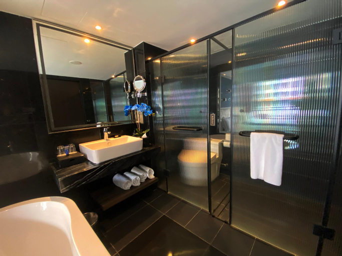 Bathroom 5