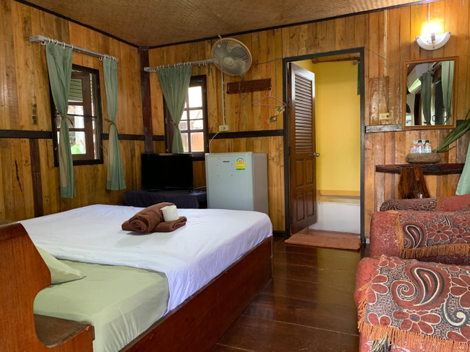 Bedroom 2, Sam's House Guesthouse, Muang Kanchanaburi