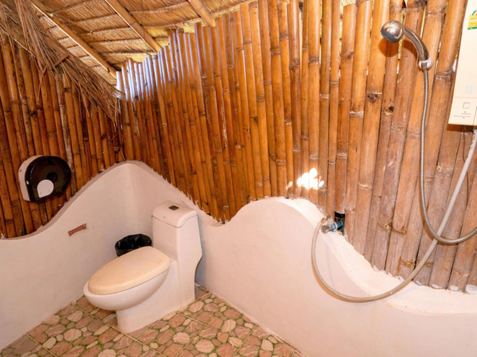 Bathroom 5, Paree Hut Resort, Koh Si Chang