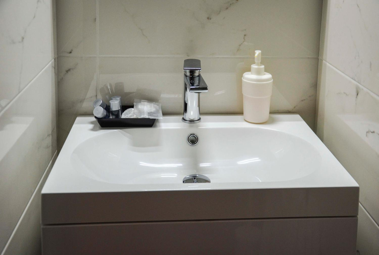 Bathroom 3, Good Life Via Veneto, Rome