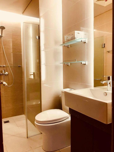 Bathroom 3, H&M One Palmtree Villas, Pasay City