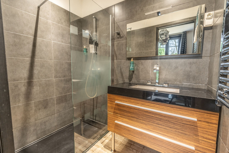 Bathroom 5, Hôtel Quai des Pontis, Charente