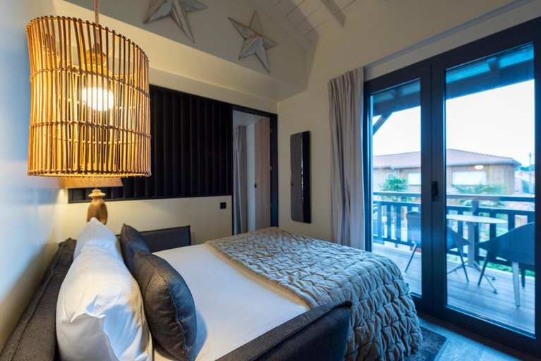 Bedroom 3, L'Anderenis, Gironde