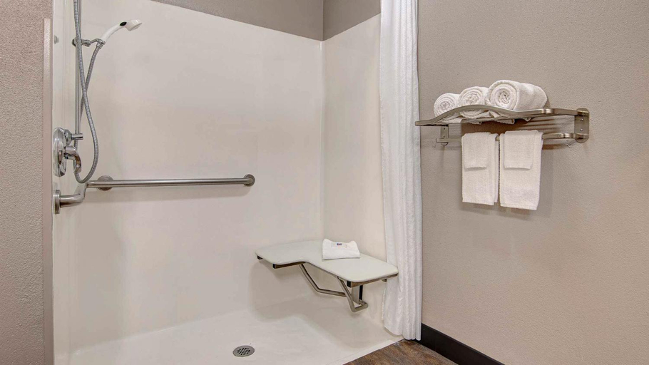 Bathroom 3, Motel 6 Atlanta, GA - Midtown, Atlanta