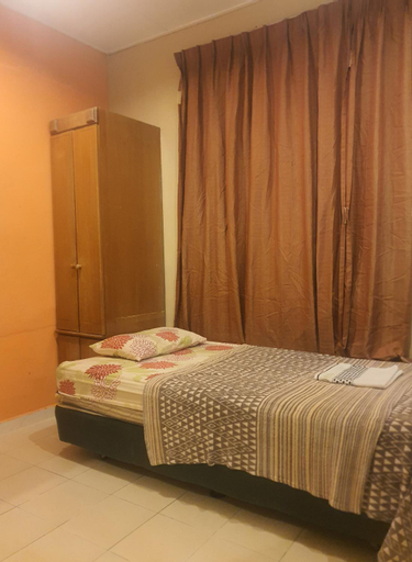 Bedroom 13