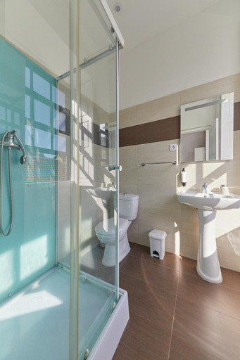 Bathroom 3, Residencial Portuguesa, Porto