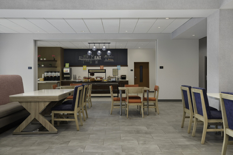 Food & Drinks 5, Hampton Inn By Hilton Cornwall, Stormont, Dundas and Glengarry