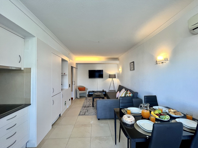 Others 5, Vilamoura Cosy 4 With Pool by Homing, Loulé