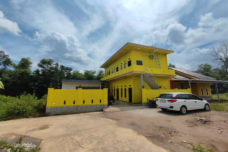 Exterior & Views 1, OYO 93591 Penginapan Dvn & Tmy Pangkalan Balai, Banyuasin