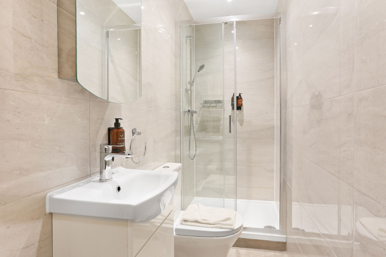 Bathroom 3, BeiRoom Hyde Park Apartments, London
