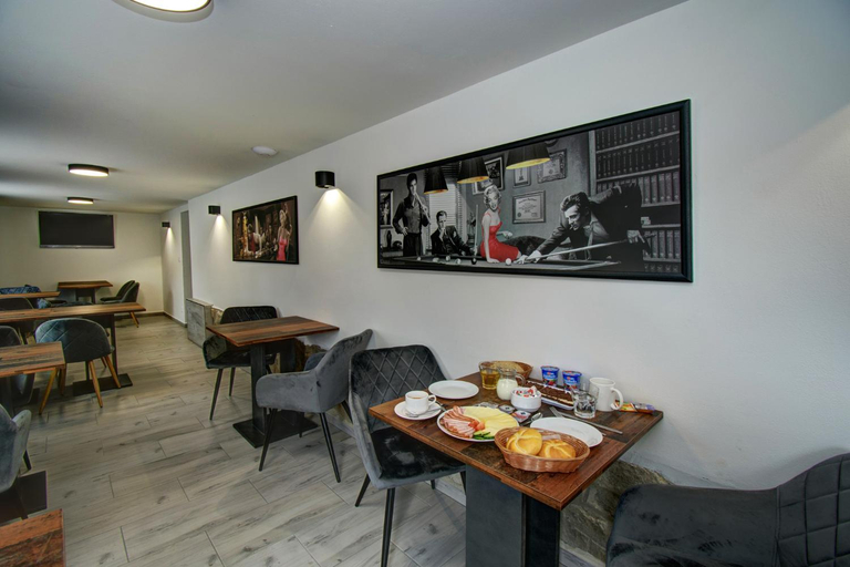 Food & Drinks 4, Vila Vysehrad, Český Krumlov