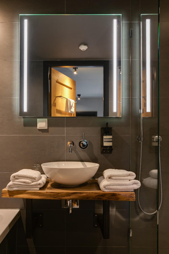 Bathroom 4, Vesting Hotel, Naarden