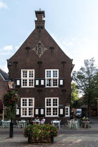 Others 3, Vesting Hotel, Naarden
