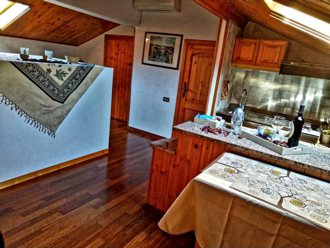 Dining Room 4
