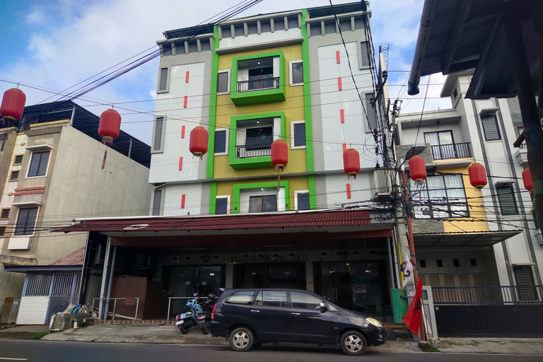 Exterior & Views 1, Capital O 93589 Hotel Wongso Syariah, Central Bangka