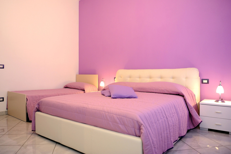 Bedroom 4, L'isola del postino rooms, Napoli