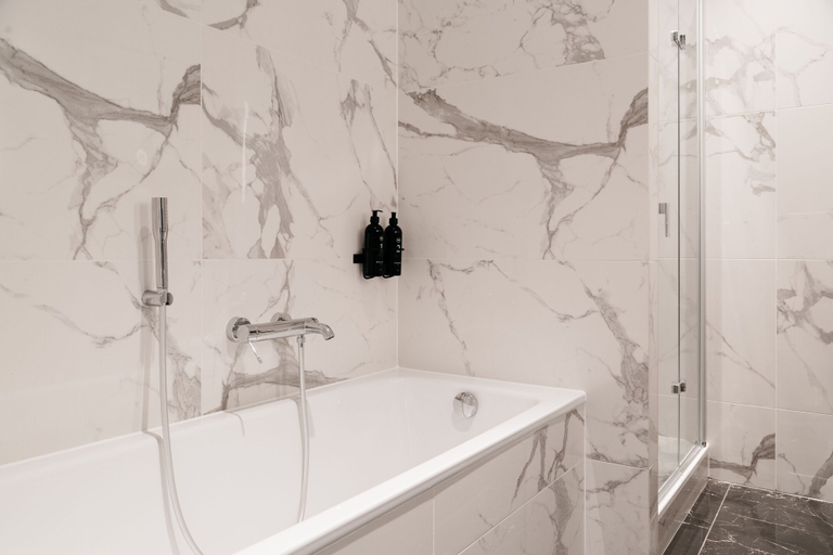 Bathroom 3, TG Hotel Apartments Budapest, Budapesti
