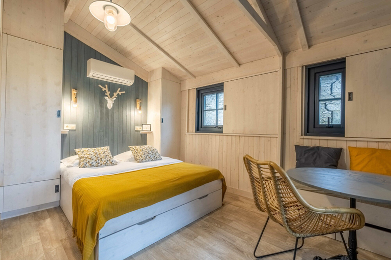 Bedroom 4, Hôtel Quai des Pontis, Charente