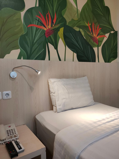 Bedroom 13