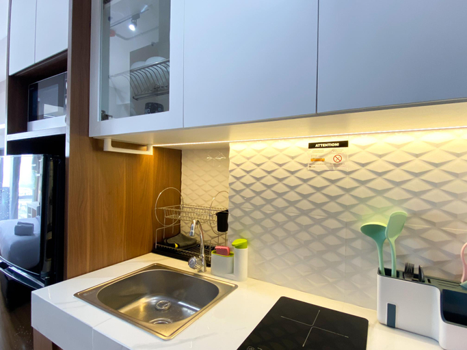Others 4, Warm and Cozy Studio at Vasanta Innopark Apartment By Travelio, Cikarang