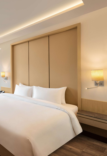 Bedroom 3, Radisson Mumbai Goregaon, Mumbai Suburban