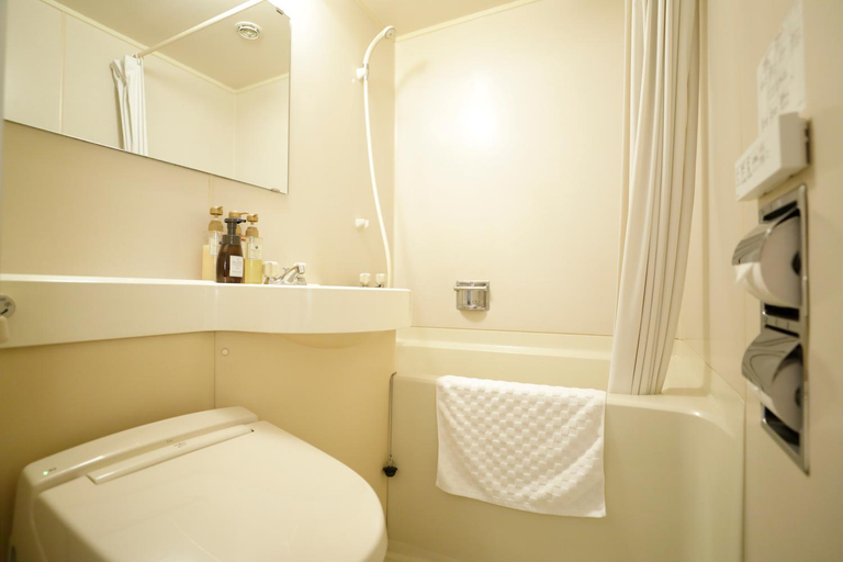 Bathroom 4, Kawasaki Central Hotel, Kawasaki