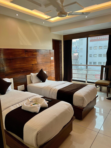 Bedroom 4, Hotel Restinn, Surat