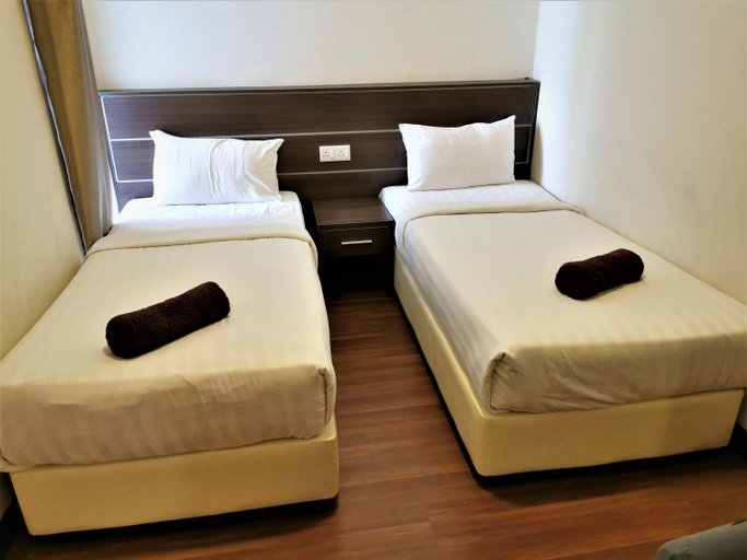 Bedroom 3, FREE 4 WATER THEMEPARK Tickets & WiFi Melaka Stay, Malacca City