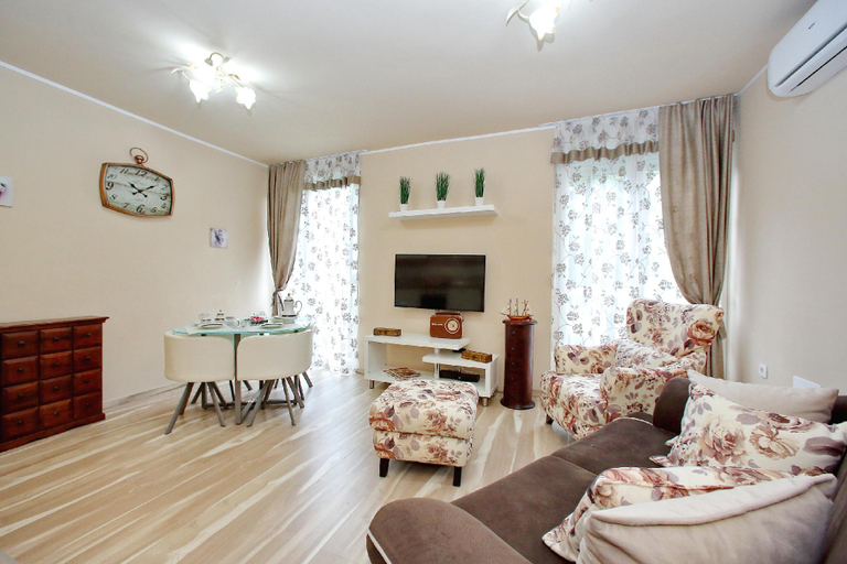 Others 5, Few steps from the center- apartment for 4 persons, Zadar