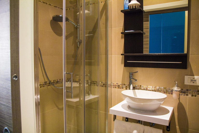 Bathroom 3, Il Sesto Suites Central, Rome