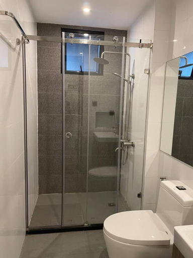 Bathroom 12