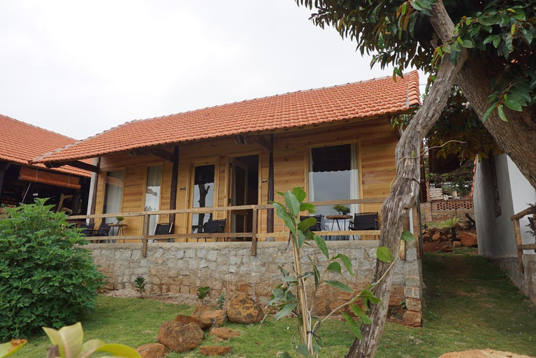 Lim Village - Nam Ban, Lâm Hà