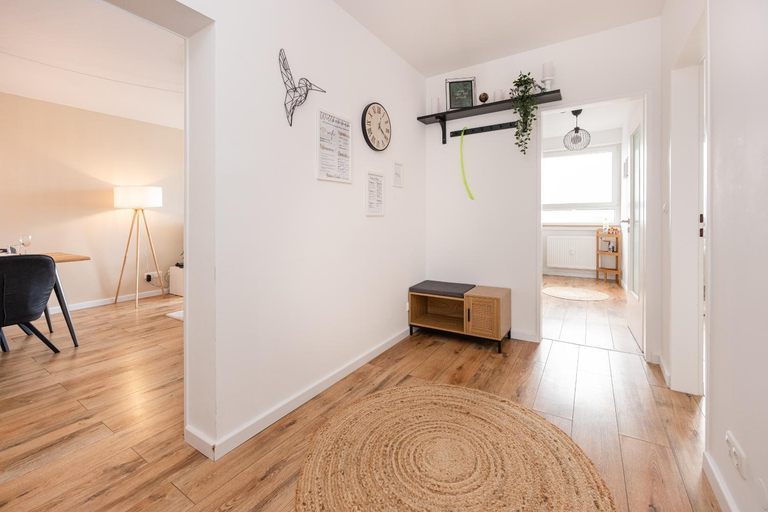 Others 5, Moderne 2-Zimmer-Wohnung mit atemberaubender Skyline Aussicht auf Frankfurt l Parkplatz l Netflix l , Hochtaunuskreis