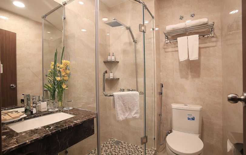 Bathroom 4