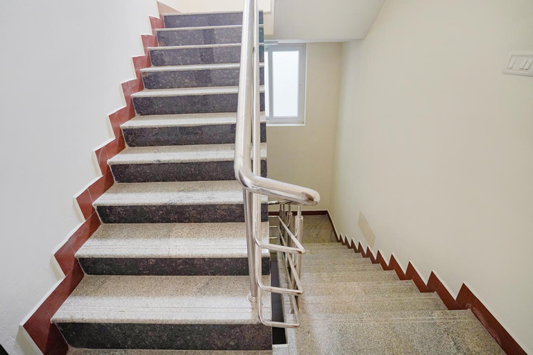 Public Area 5, FabExpress Town Space Apartment, Nr Saravana Stores, Porur, Thiruvallur