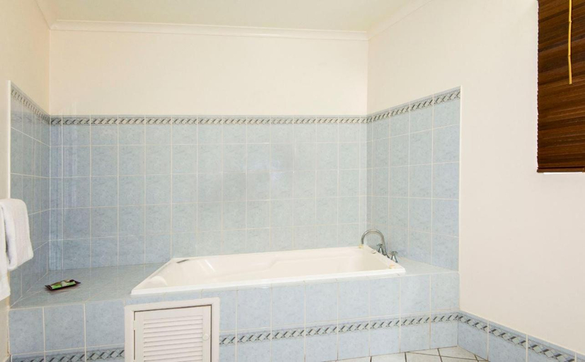 Bedroom 4, Coral Sands Motel, Mackay - Pt A