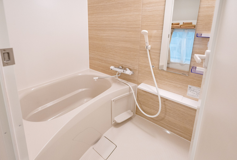 Bathroom 3, RepureOmori, Ōta