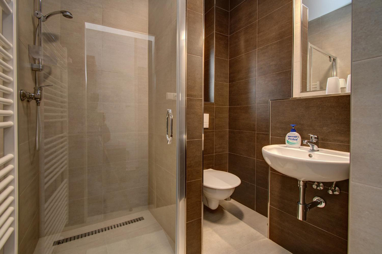 Bathroom 3, Vila Vysehrad, Český Krumlov