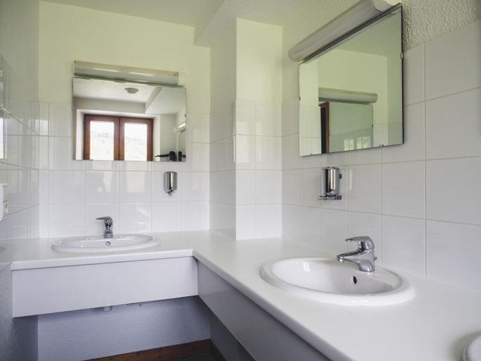 Bathroom 3, Auberge Le Valezan, Savoie
