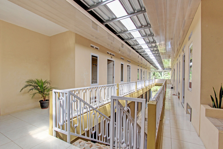 Others 5, OYO Life 93034 Ayri Home, Banyuwangi