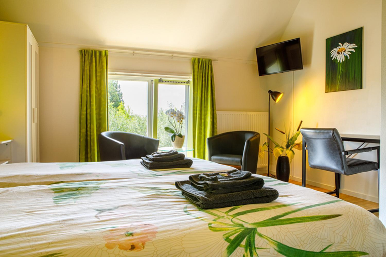 Others 2, Het Groene Wout Logement, Graafstroom